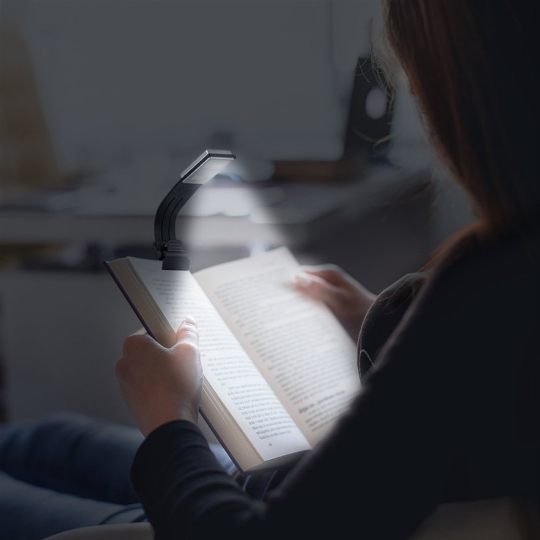 USB rechargeable reading light